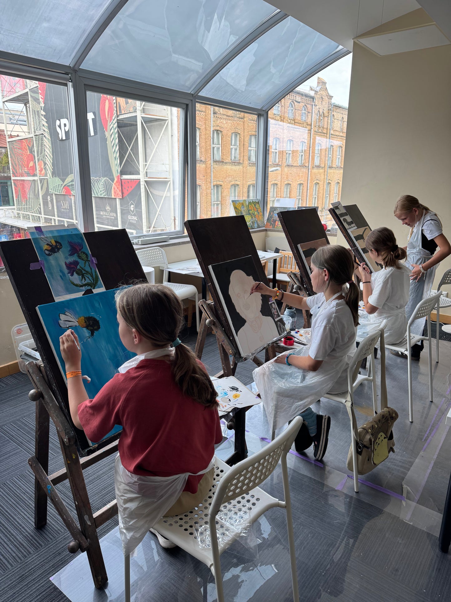 Корпоративы по живописи: уникальные и вдохновляющие мероприятия для любых праздников